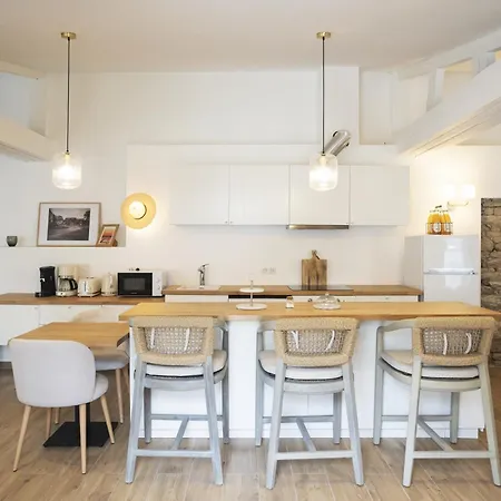 Couette-café Pierres Blanches -