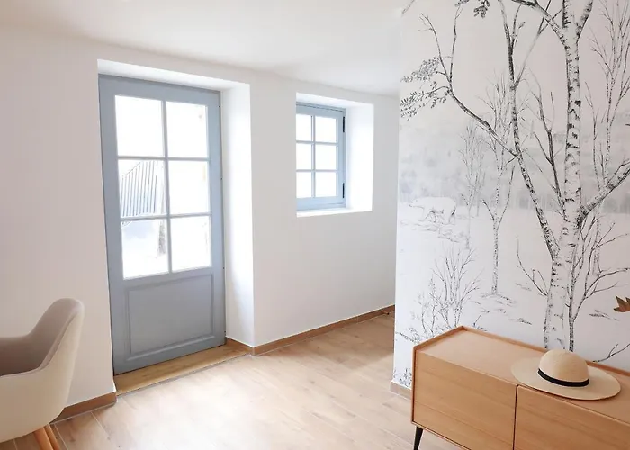 Couette-café Pierres Blanches -